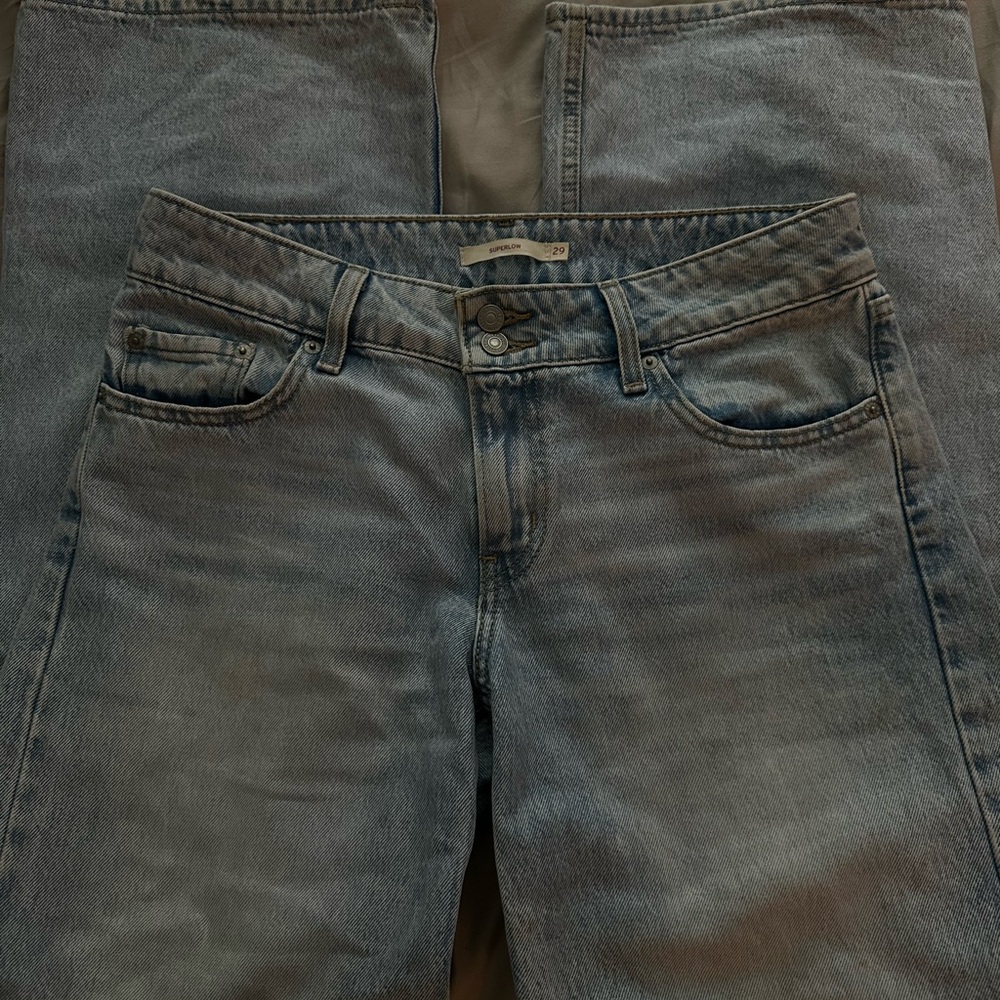 Levi super low